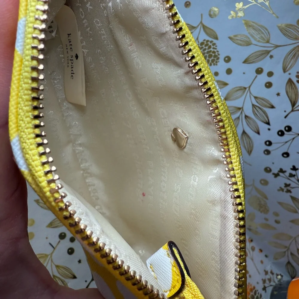 Kate Spade Yellow and White Lemon Wristlet - Picture 3 of 6